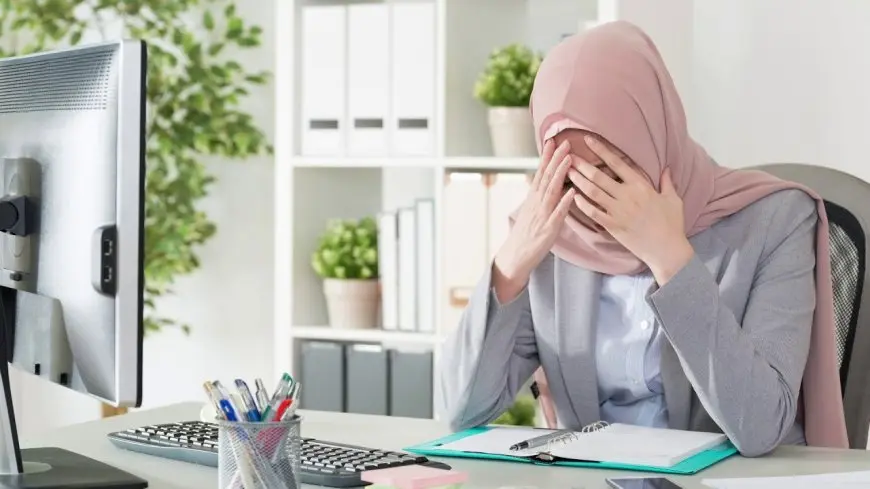 خبيرة إتيكيت للمرأة العاملة: متنسيش أنوثتك