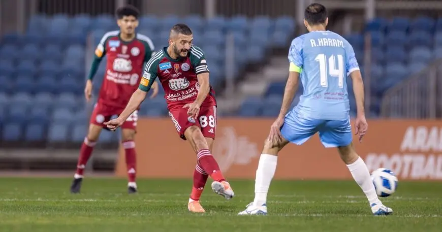 الرفاع يكبد الاتفاق خسارته الأولى في دوري أبطال الخليج