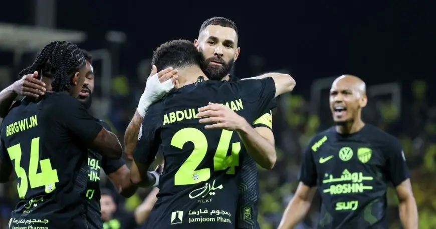 الاتحاد يتمسك بالصدارة بفضل هدف بنزيما في الوقت القاتل