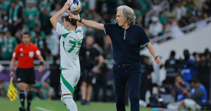 جيسوس يعترف بقيود الموارد ويتحمل مسؤولية خروج الهلال
