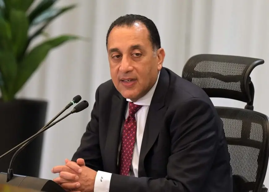 رئيس الوزراء يشكّل لجنة فنية للكشف عن أسباب حادث كسر خط الغاز بأكتوبر ويعلن عن تعويضات لضحايا الحادث