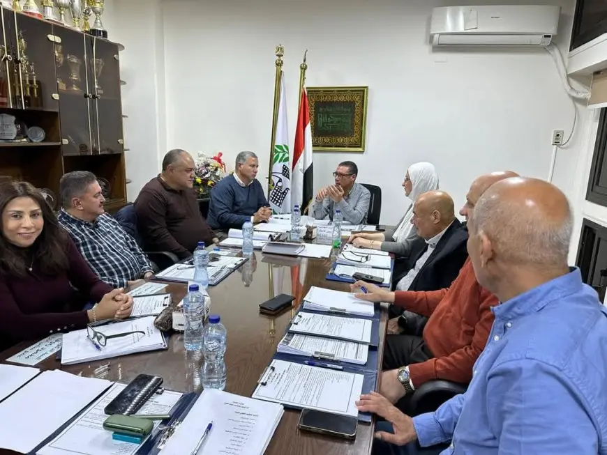 “اتحاد الطائرة يحيل رئيس لجنة الحكام السابق للتحقيق ويقاضيه بسبب تصريحاته المسيئة” => “اتحاد الطائرة يحيل رئيس لجنة الحكام السابق للتحقيق ويقاضيه بسبب تصريحاته المثيرة للجدل”