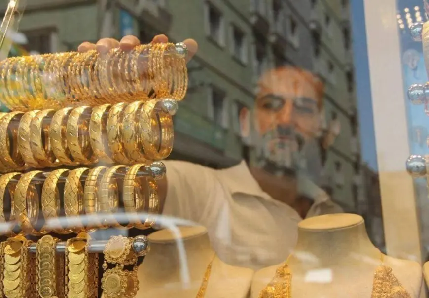تراجع أسعار الذهب اليوم الخميس في مصر: انخفاض عيار 21