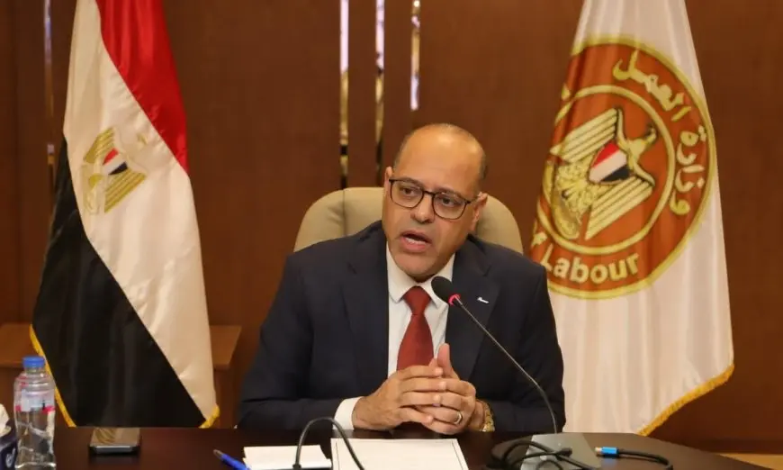 الوزير يهنئ الرئيس السيسي بعيد العمال