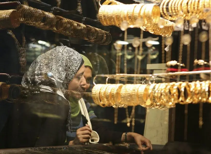 “صدمة لعشاق الذهب! انخفاض هائل في الأسعار اليوم.. اكتشف السبب وكم بلغ سعر عيار 21”