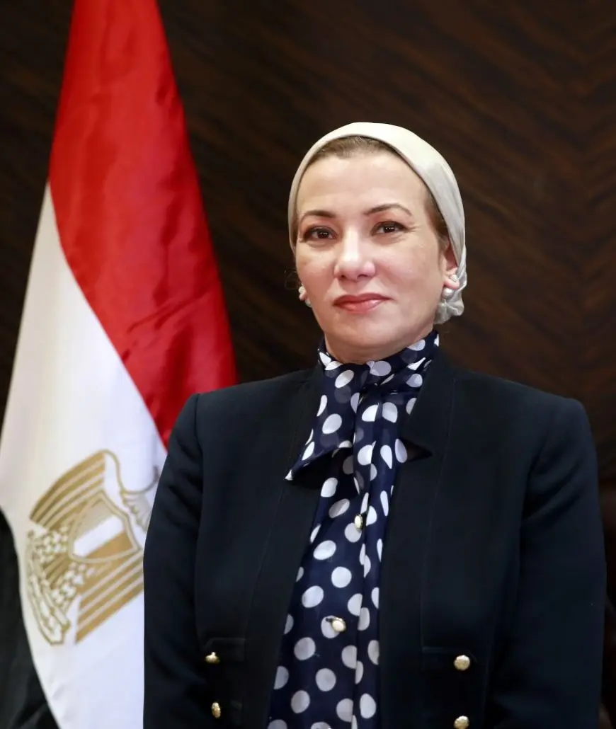 وزيرة البيئة تطلق خطة طارئة لحماية مدينة أبورديس من تلوث البترول!