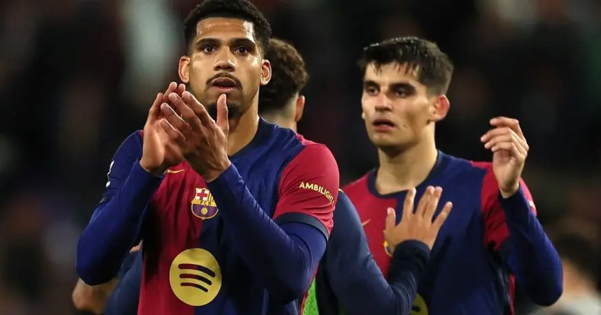 هل تمكن أراوخو من تجنب الطرد مع برشلونة بالحصول على إنذارين؟ اكتشف السر الغامض وراء ذلك الإنجاز!