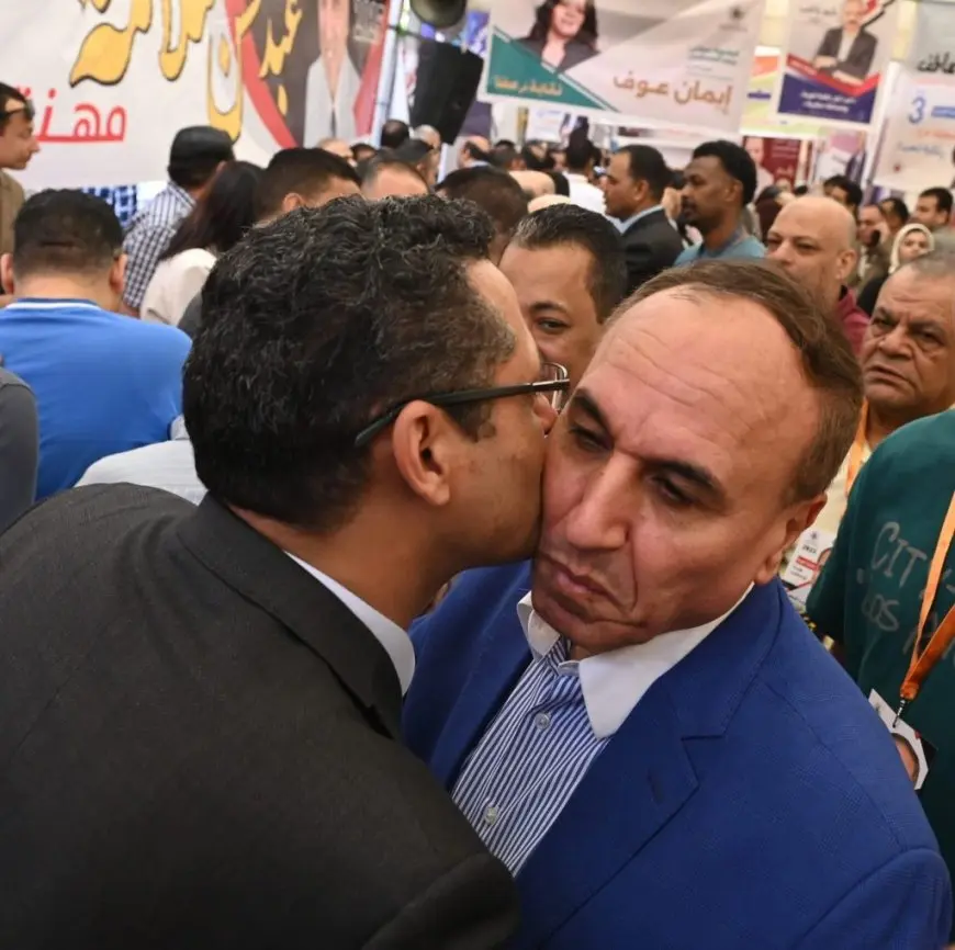 عبد المحسن سلامة يهنئ البلشي ويشيد بانتصاره في انتخابات الصحفيين.. والنقيب يثني على التنافس الشريف