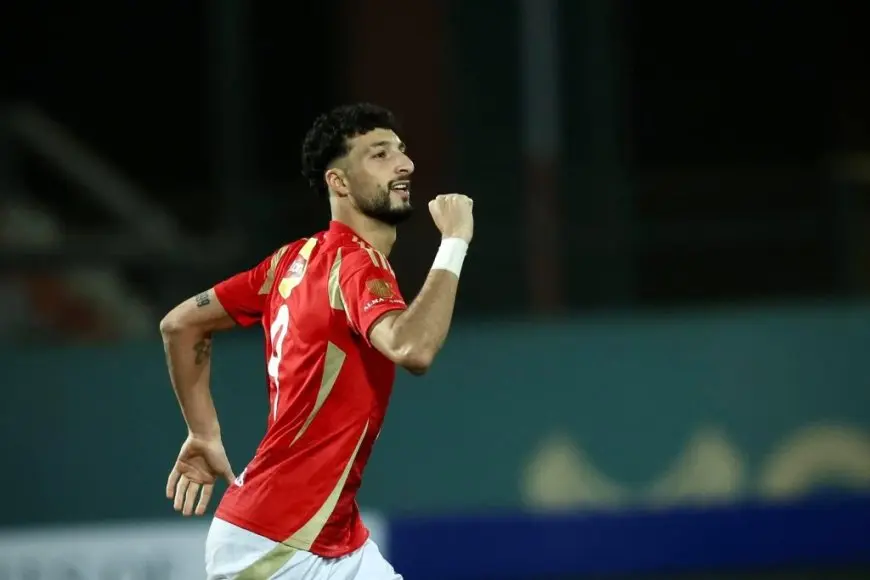 وسام أبو علي يسجل هدفًا رائعًا للأهلي ضد حرس الحدود! اكتشف كيف ساهم في تعزيز تقدم فريقه بهدف ثالث!