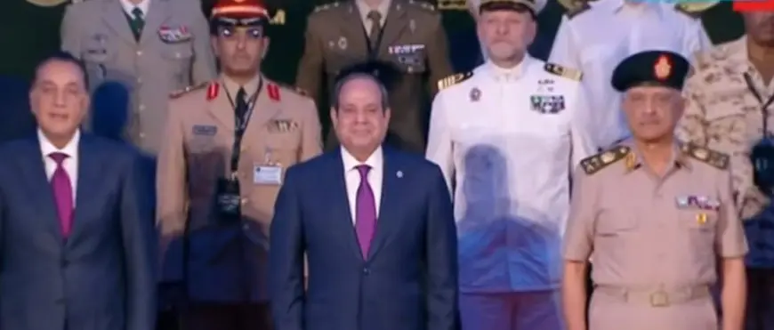 الرئيس السيسي يفتتح بطولة العالم العسكرية للفروسية – لن تصدقوا ماذا حدث!
