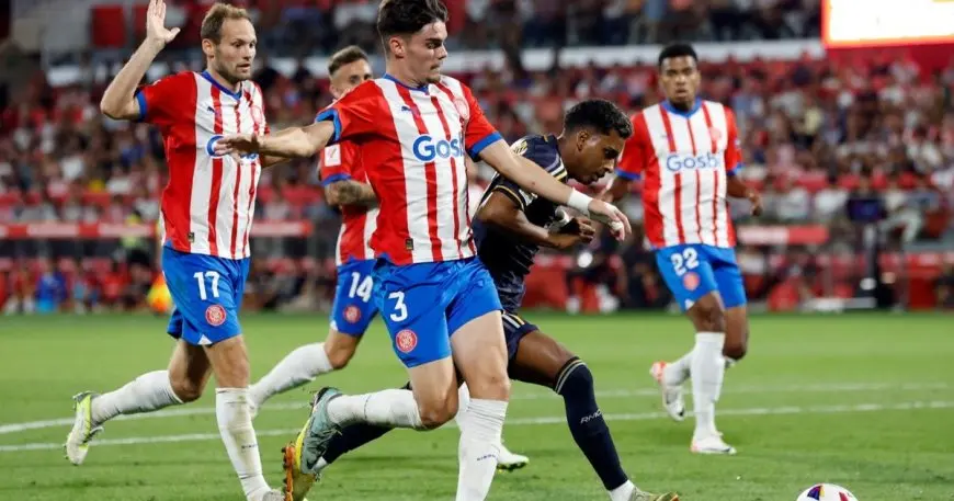 صدمة كبرى: أتلتيكو يحسم صفقة مدافع منبوذ من ريال مدريد
