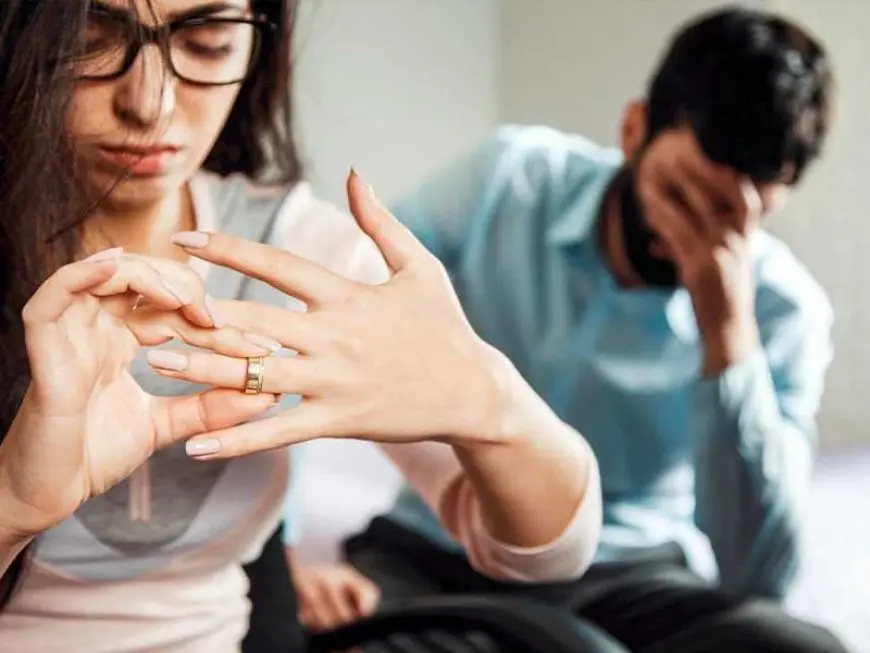 سرّ مدهش! تعرفي على حكم الزوجة التي تأخذ أموال من زوجها بدون علمه من خلال توضيحات نيفين مختار