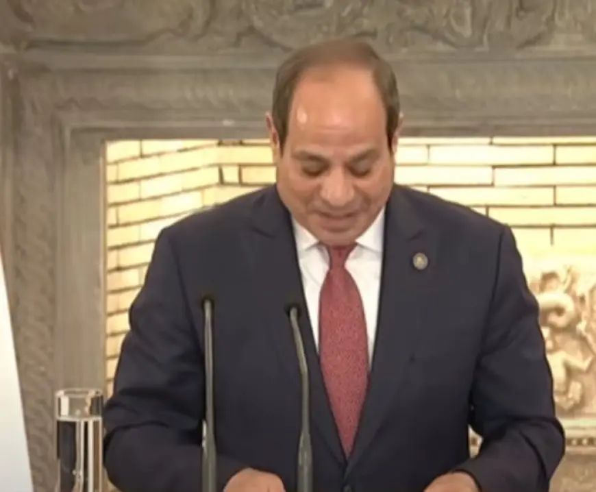 المفاجأة الكبرى: السيسي يجلب الخبرة الإلهية الى اليونان!