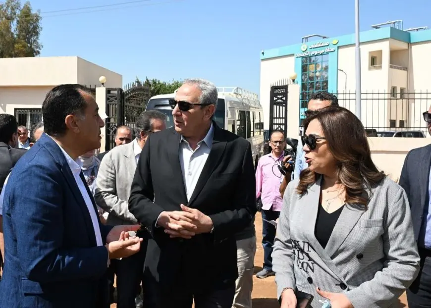 رئيس الوزراء يكشف عن زيارته السرية لمستشفى محلة مرحوم! ما الذي اكتشفه في مشروع المصرف المواجه؟