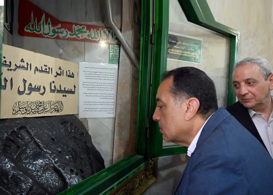 رئيس الوزراء يفاجئ بزيارة مسجد السيد البدوي في طنطا – تعرف على التفاصيل المثيرة!