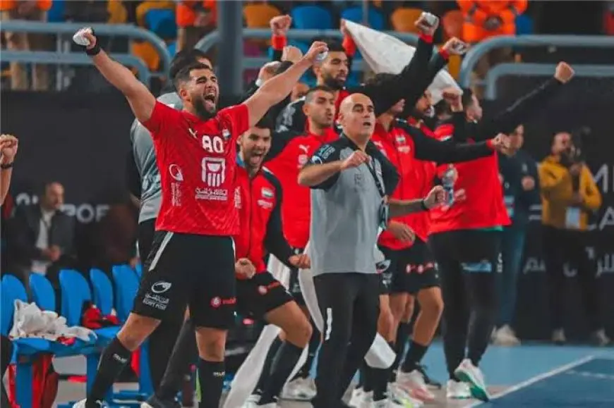 اتحاد اليد يفاجئ باستور ويكرمه بمناسبة ودية البرازيل!