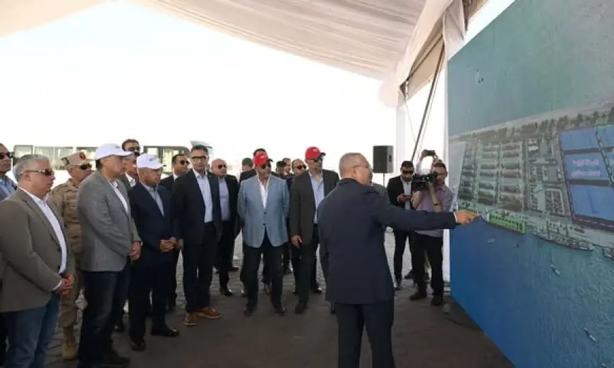 رئيس الوزراء يفاجئ بجولة تفقدية في مشاريع رووتس وسكاي للموانيء!