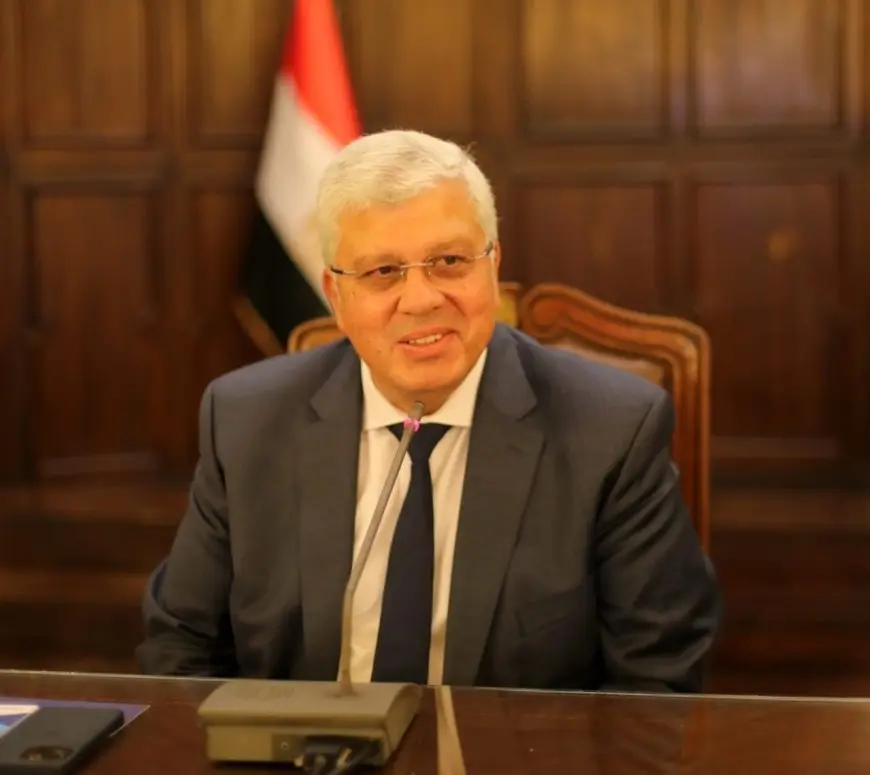 وزير التعليم العالي يكشف عن خطة جديدة لتطوير الجامعات المتخصصة في مصر 2030!