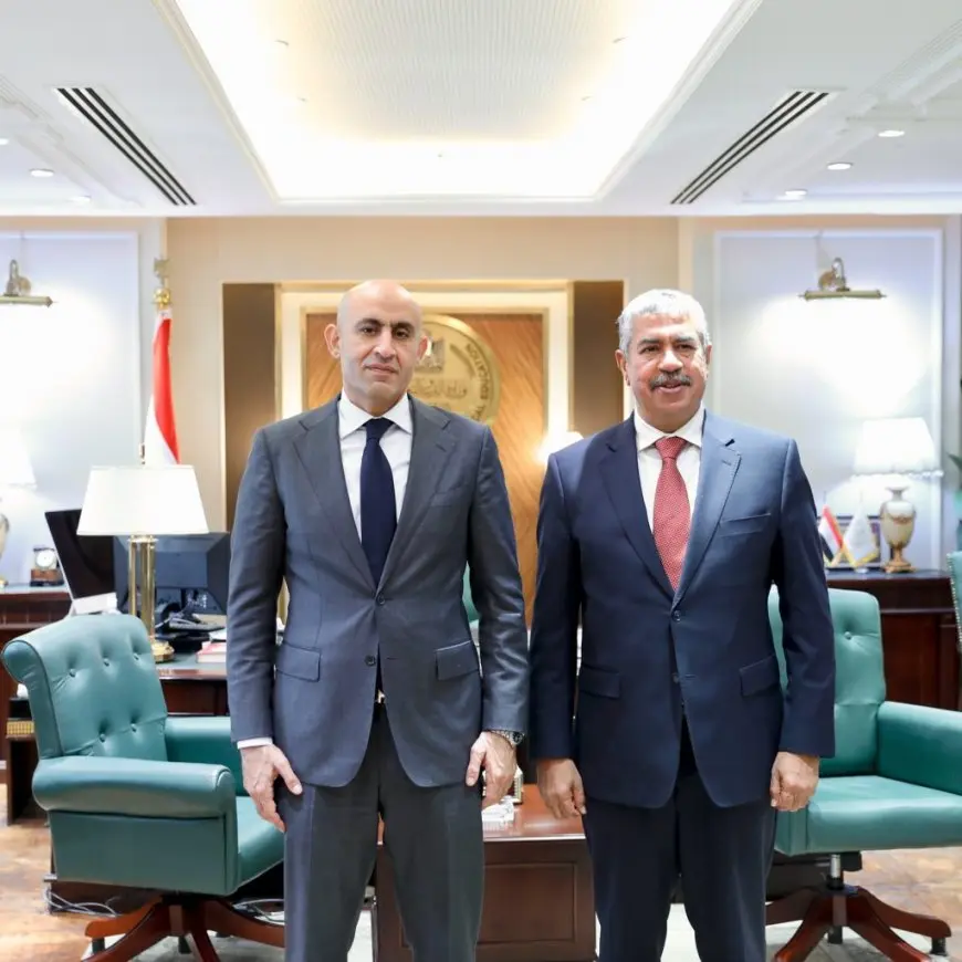 وزير التعليم يجتمع مع السفير اليمني لتعزيز التعاون العلمي