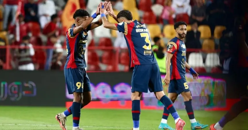 ضربة قاضية للرائد بعد صعود القادسية لدوري يلو وتجاوزه للأهلي!