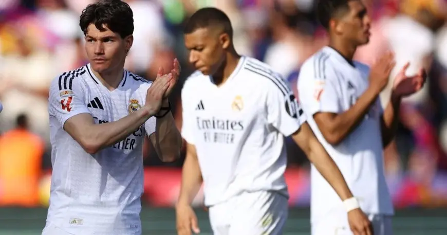 اشتعال غضب جماهير ريال مدريد بعد عودة اللاعبين من برشلونة: ماذا حدث؟