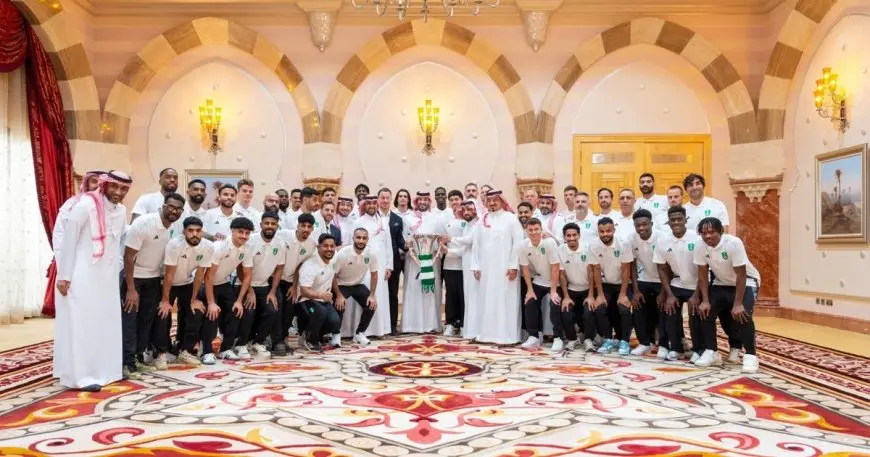 بعد فوزه بلقبه الآسيوي، الأهلي يعبر عن شكره لوليّ العهد السعودي!