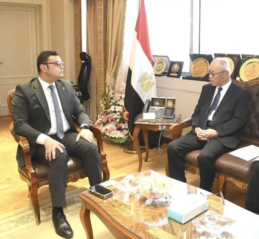 وزير الإسكان يلتقي السفير الياباني لتعزيز التعاون بين البلدين