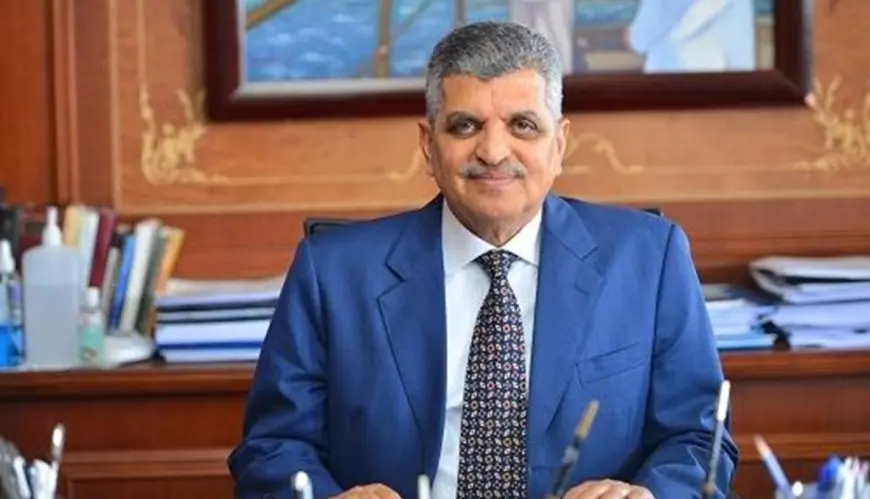 أسامة ربيع يكشف عن خطة جديدة لتخفيض رسوم عبور الشركات في قناة السويس بنسبة 15%!