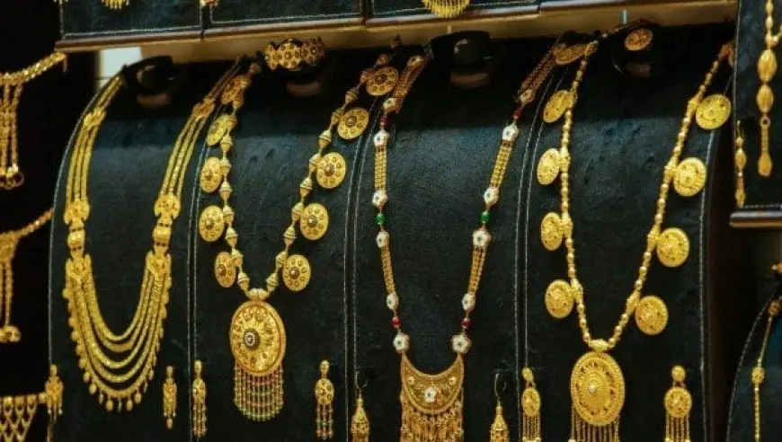 اكتشف أحدث تحديث في أسعار الذهب عيار 21 اليوم!