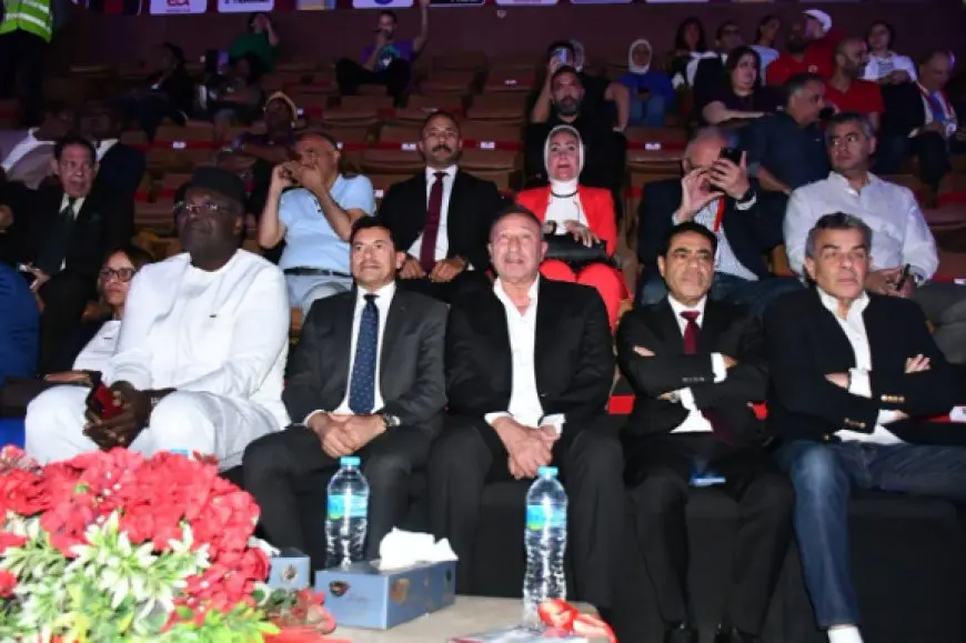 وزير الرياضة يحضر حفل افتتاح كأس الكؤوس الإفريقية لكرة اليد: لحظات تاريخية لا تُنسى!