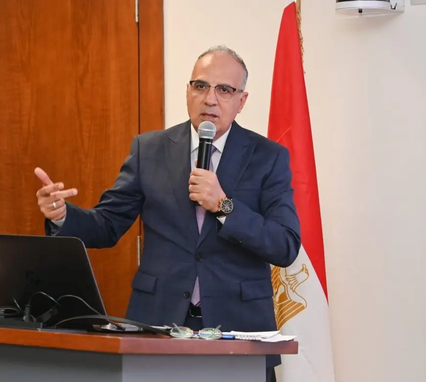 وزير الري يحضر اجتماعا حصريا مع المهندسين الجدد قبل تخرجهم من الأكاديمية العسكرية – لا تفوت الفرصة!