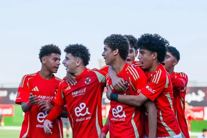 اكتشاف مدهش: نادي كوبنهاجن الدنماركي يتتبع موهبة النادي الأهلي!