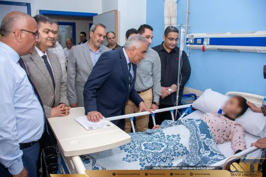 رئيس جامعة طنطا يفاجىء طالبات كلية علوم الرياضة بزيارة غير متوقعة! اكتشف السبب الذي جعله يهتم بصحتهن