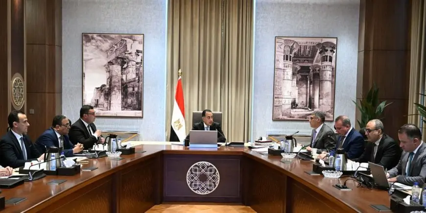 رئيس الوزراء يكشف عن آخر تطورات مشروع تطوير أرض مطار إمبابة وعزيز عزت!