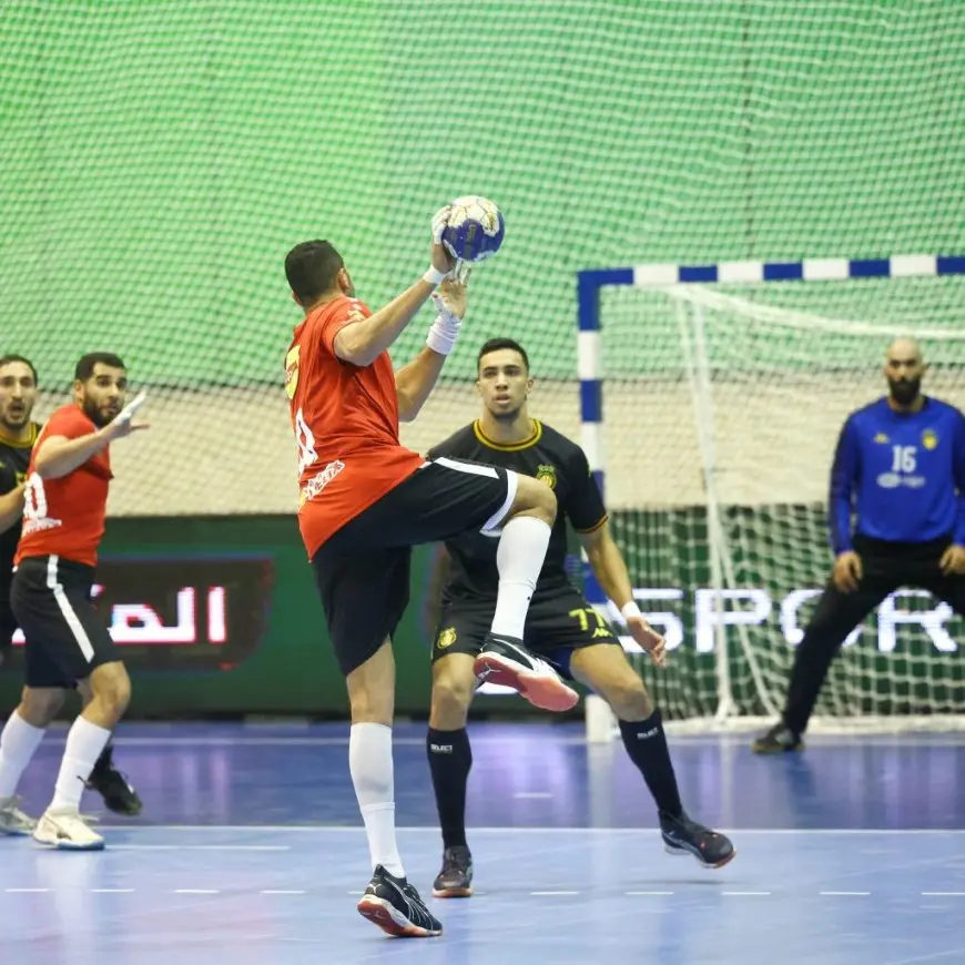 الفوز التاريخي للأهلي يضعه في الصدارة في كأس الكؤوس الإفريقية لكرة اليد!