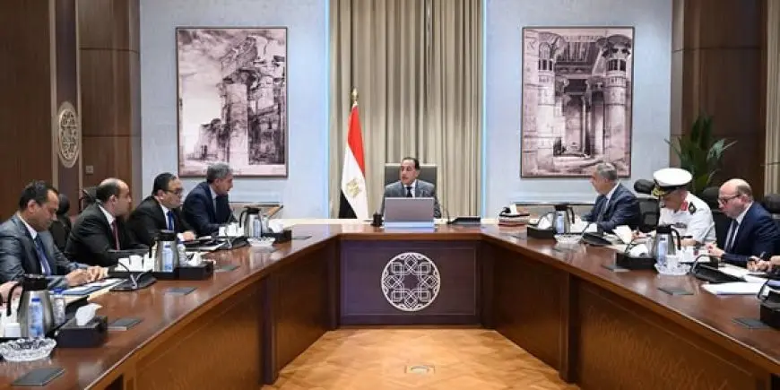 مدبولي يطلق خطة سرية لاستخراج الآثار الغارقة وعرضها في المتاحف!