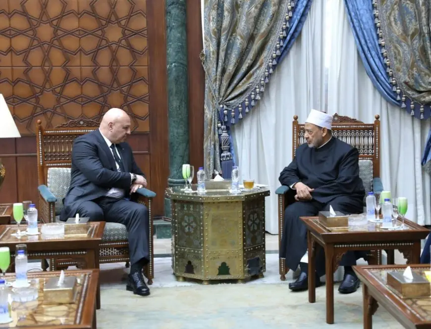 جوزف عون يوجه دعوة مغرية لشيخ الأزهر لزيارة لبنان وافتتاح المعهد الأزهري في بيروت!