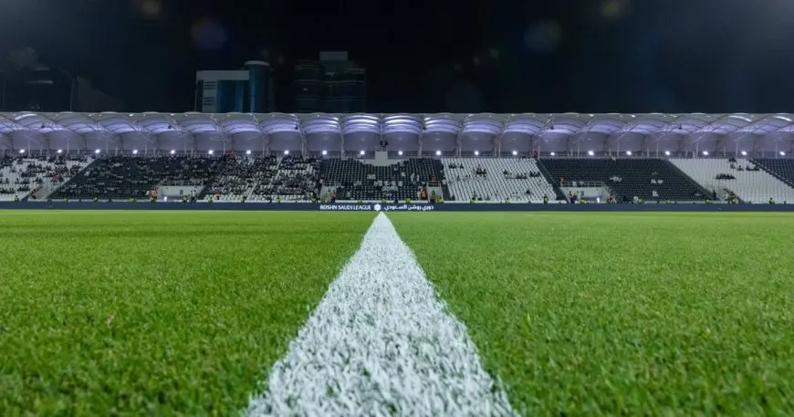 تعرف على التشكيلة النارية لمواجهة قمة الدوري السعودي بين الاتحاد والشباب!