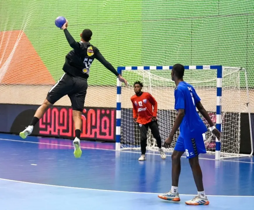 رجال يد الأهلي يتأهلون بأداء مبهر إلى نصف نهائي بطولة كأس العرب