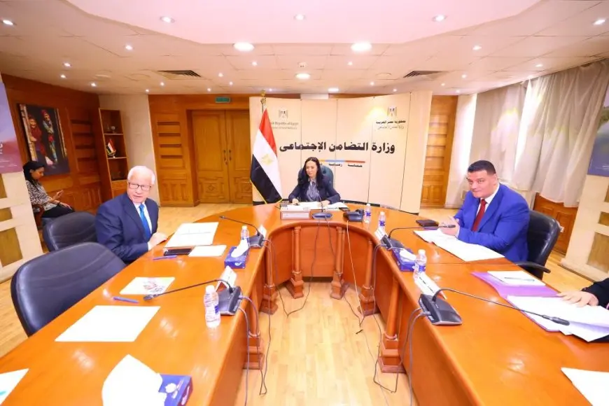 وزيرة التضامن تتحدى التحديات وترأس اجتماع مجلس أمناء الهيئة العامة للتكافل الاجتماعي!