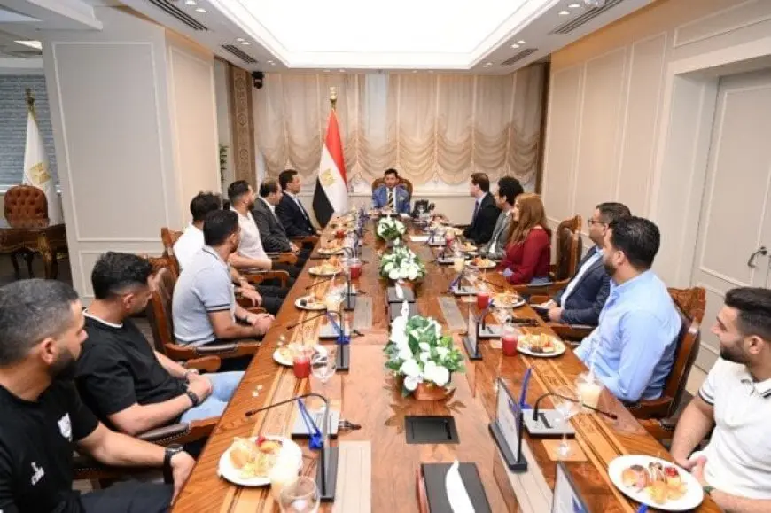 وزير الرياضة يحتفل بعودة الرياضيين من ليبيا بزيارة استثنائية في العاصمة الإدارية