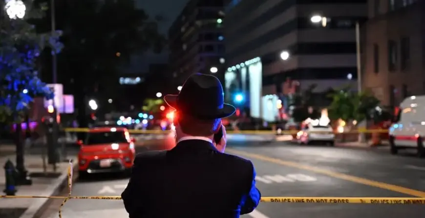 فتاة شابة تنقذ غزة! كل ما تحتاجون معرفته عن حادث إطلاق النار أمام المتحف اليهودي في واشنطن