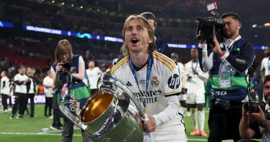 لن تصدق السبب وراء رحيل لوكا مودريتش عن ريال مدريد!