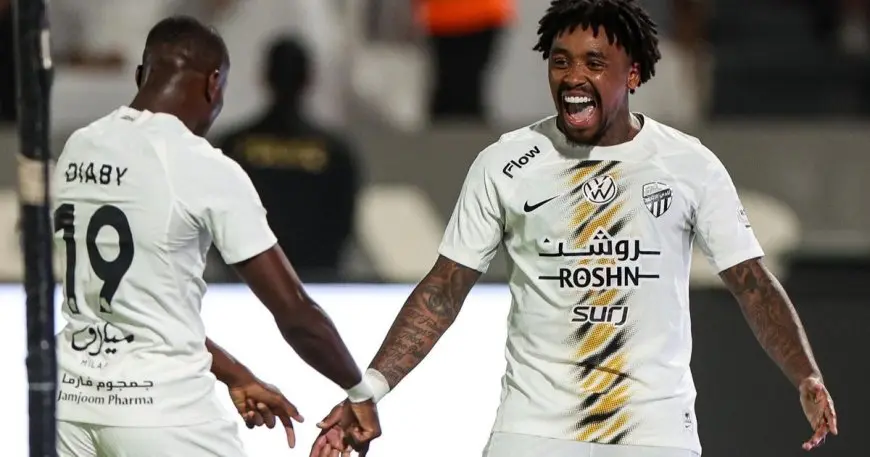 ديابي يسجل تاريخا جديدا مع تشكيلة الجولة 33 في الدوري السعودي