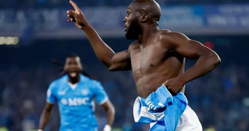 نابولي يتوج بلقب الدوري الإيطالي بعد معركة لا تُنسى مع إنتر ميلان