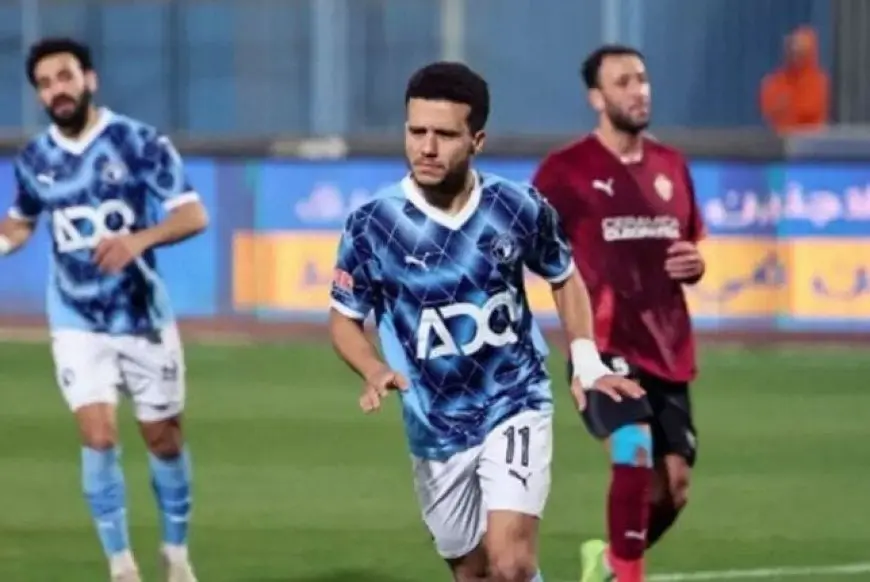 هل ستوافق رابطة الأندية على تأجيل مباراة بيراميدز وسيراميكا؟! اكتشف موقف الغندور الآن!