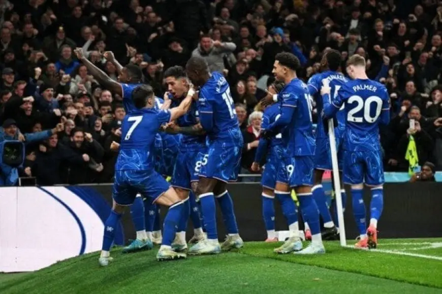 فريق تشيلسي يتحدى ريال بيتيس في نهائي دوري المؤتمر الأوروبي! جهزوا أنفسكم لمواجهة حماسية ومثيرة!