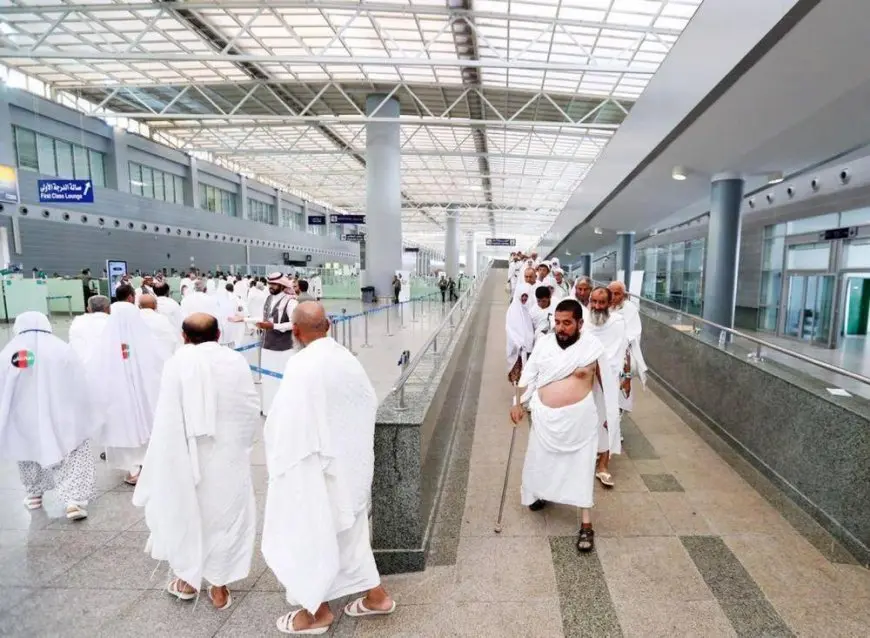 دار الإفتاء تصدر فتوى مفاجئة: احجز رحلتك الدينية الآن عبر تطبيقات الشركات!