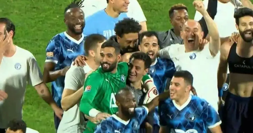 مفاجأة مذهلة: مدرب بيراميدز يحصد لقب الدوري المصري بطريقة مثيرة!