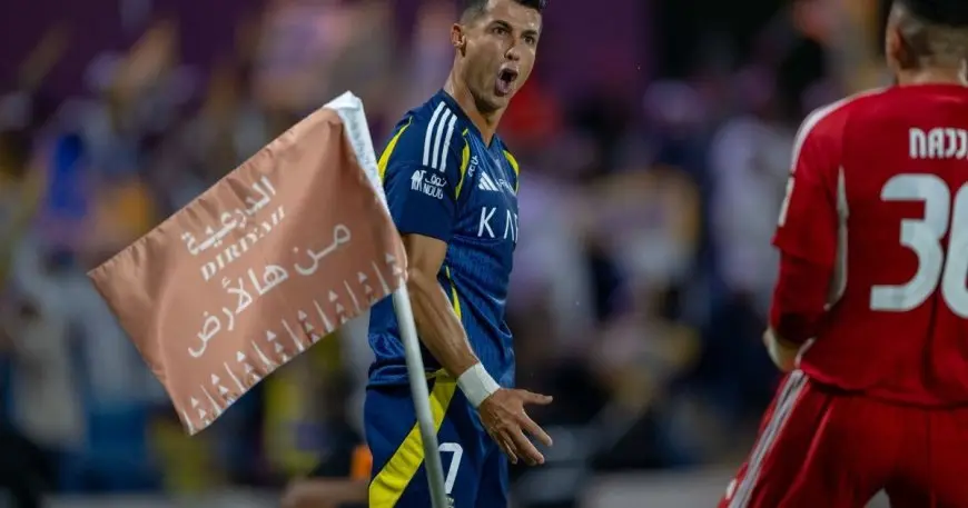 هل يقترب رونالدو من الرحيل عن النصر؟ اكتشف التفاصيل اليوم!